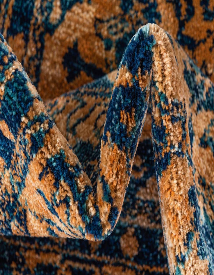 Detail image of  8' x 8' Charlestown Round Rug