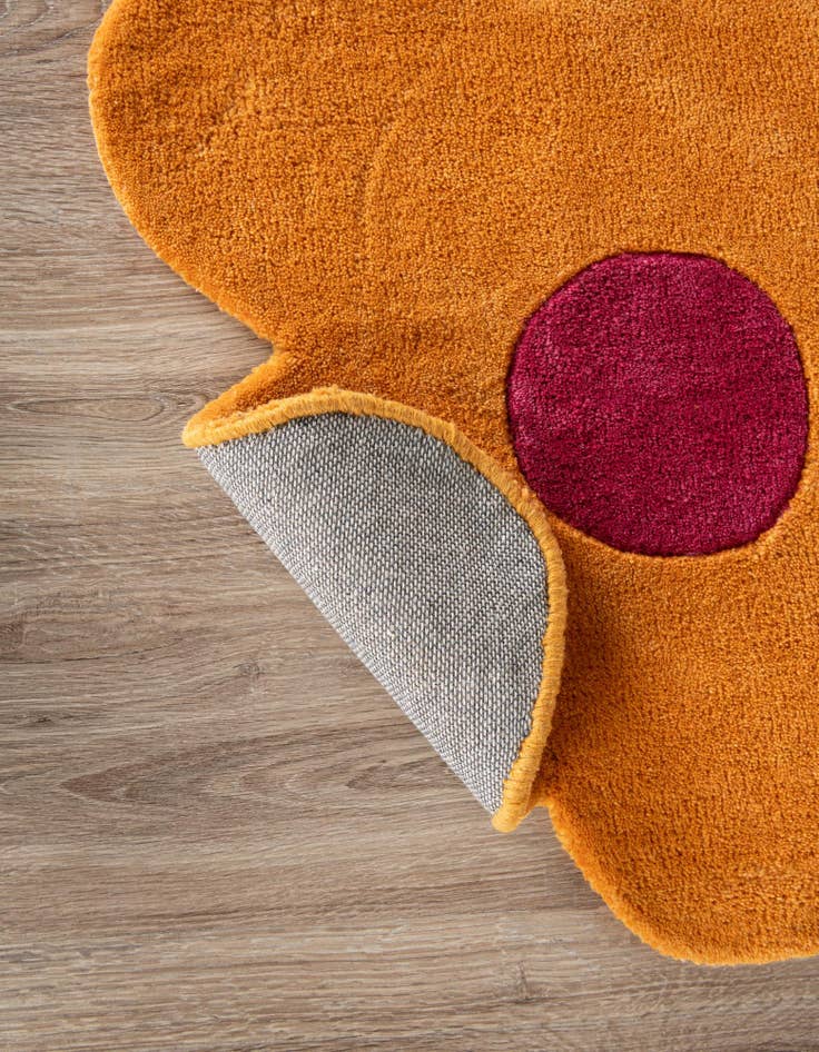 Detail image of  3' 1 x 3' 1 Happy Rugs Funky Flower Wool Round