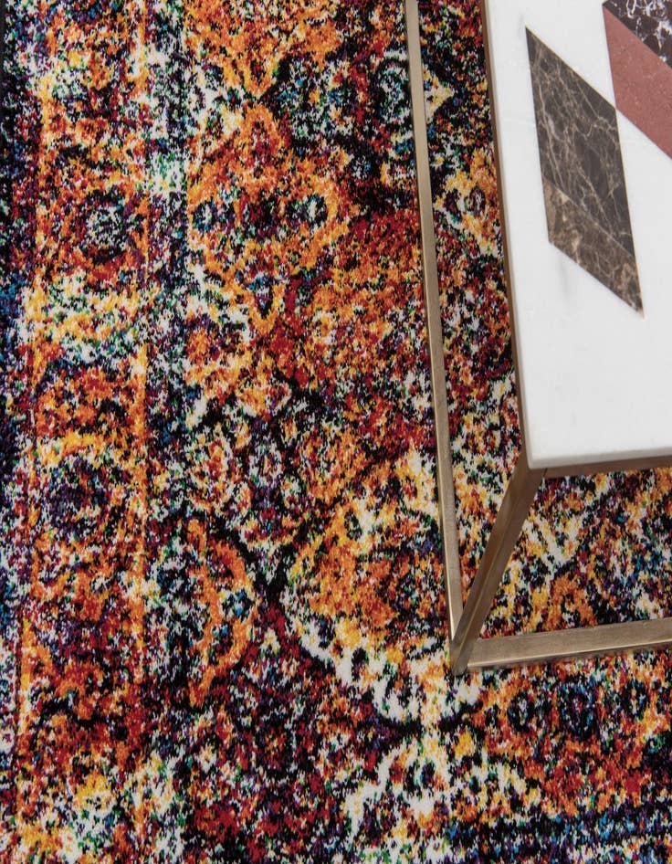 Detail image of  8' x 8' Veneto Round Rug