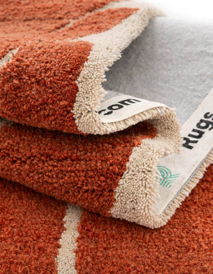 Detail image of  2' x 6' 1 Handtufted Wool Runner Rug