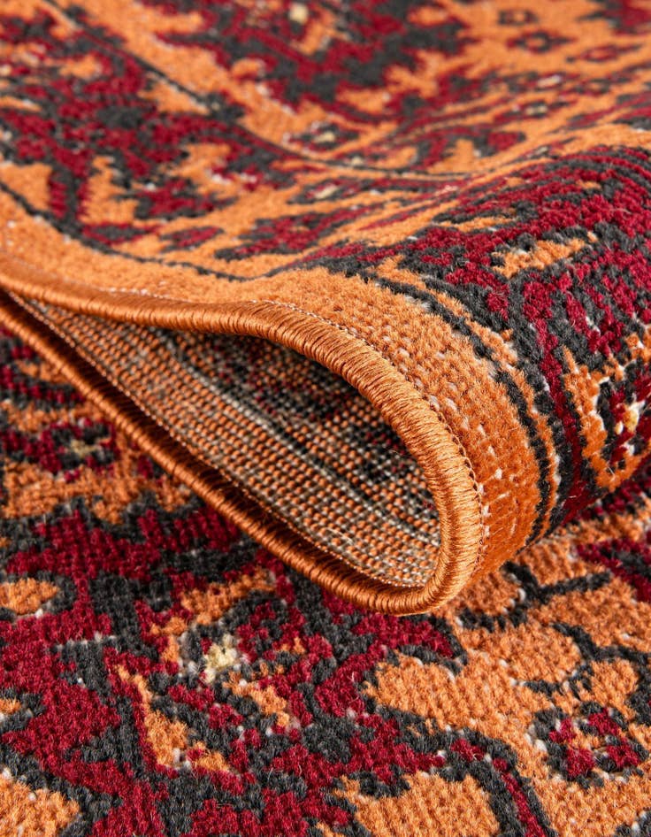 Detail image of  2' 7 x 10' Lucerne Runner Rug