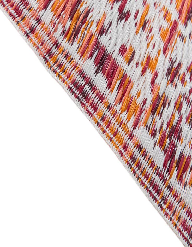 Detail image of  2' x 6'  Washable Vista Breeze Indoor / Outdoor Runner Rug