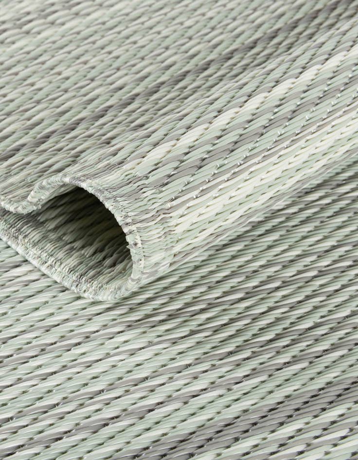 Detail image of  5' x 8'  Washable Vista Breeze Indoor / Outdoor Rug