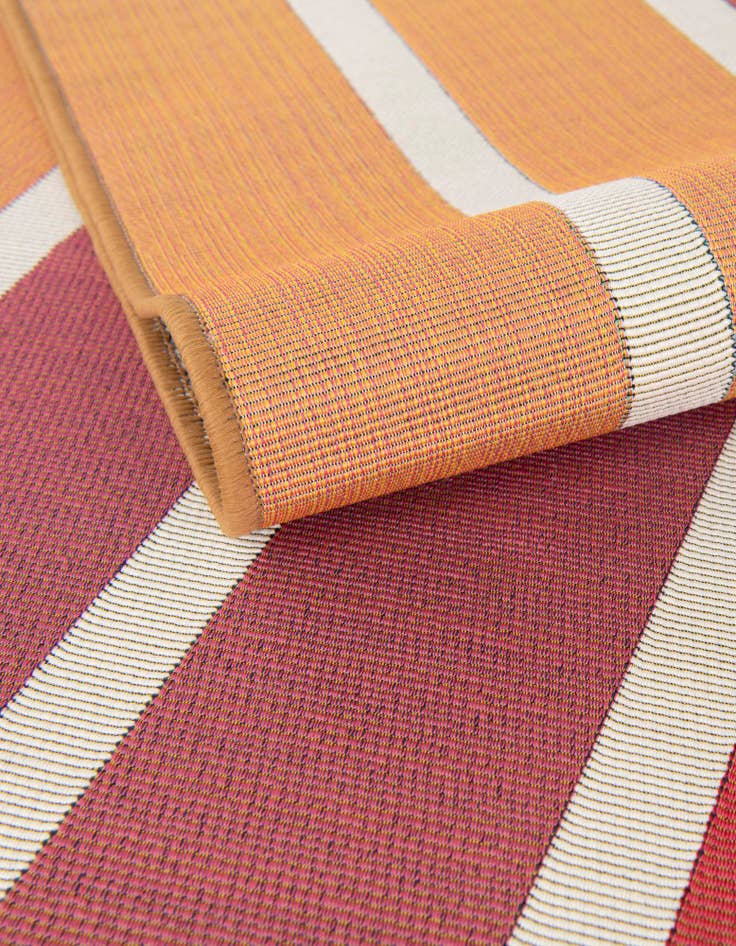 Detail image of  7' 10 x 7' 10  Washable Ribbon Indoor / Outdoor Square Rug