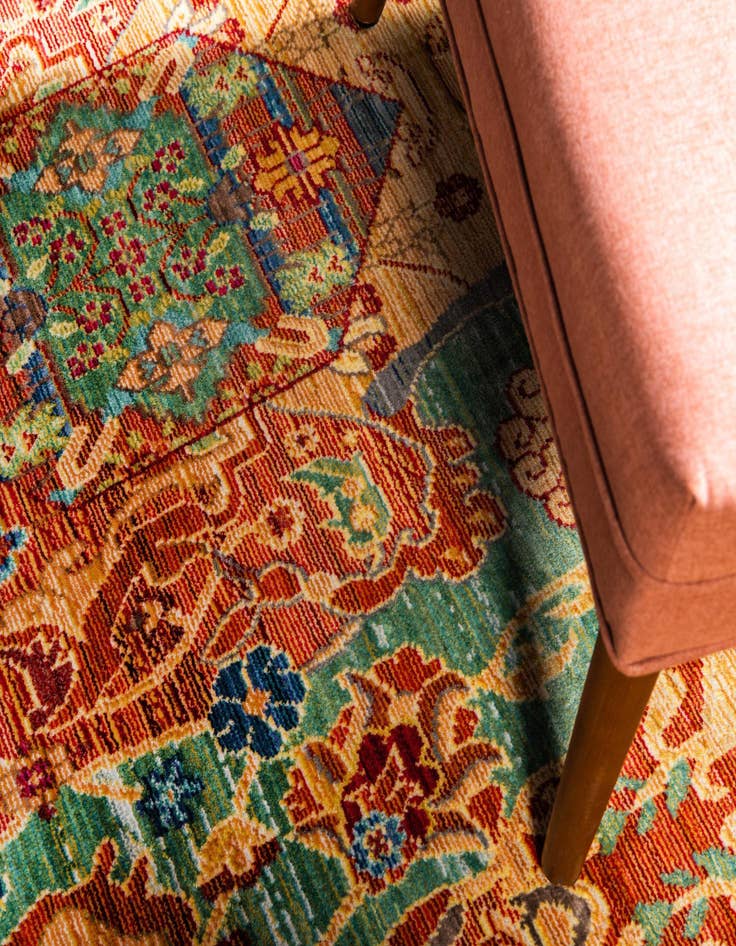 Detail image of  7' x 9' 10 Alexis Rug