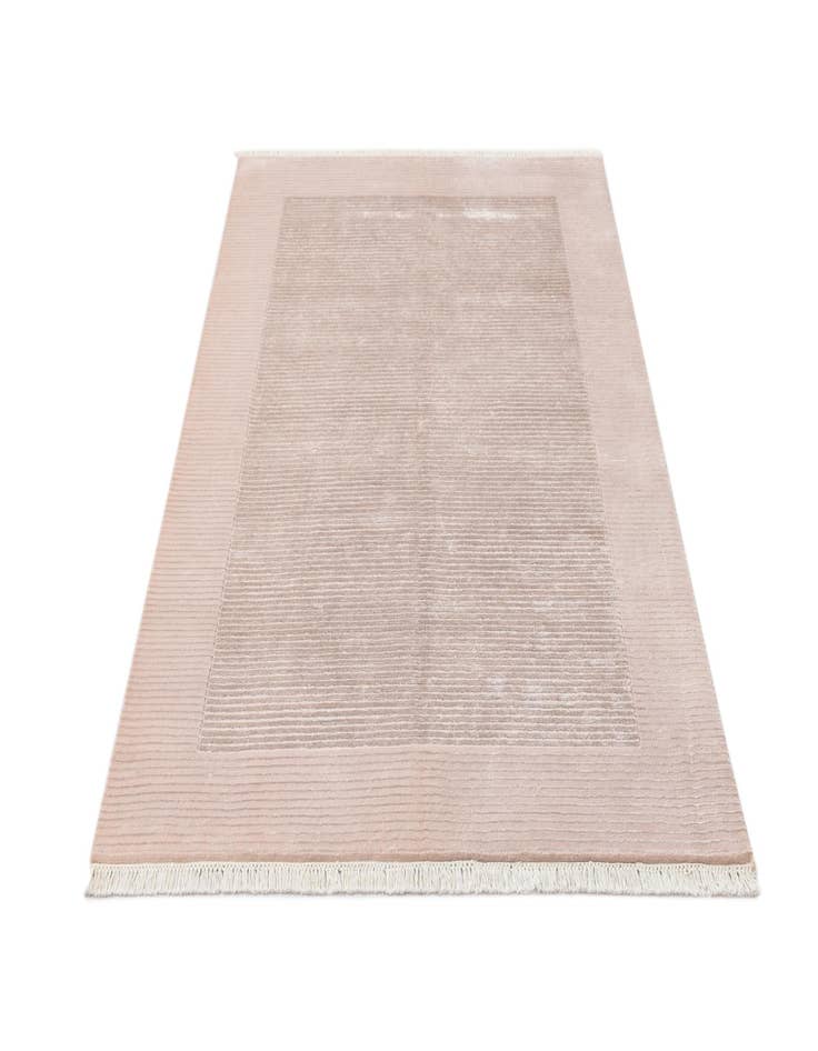 Detail image of  4' 9 x 6' 7  Hand Knotted Darya Wool Rug