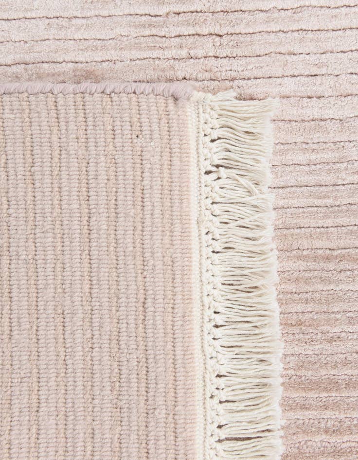 Detail image of  4' 9 x 6' 7  Hand Knotted Darya Wool Rug