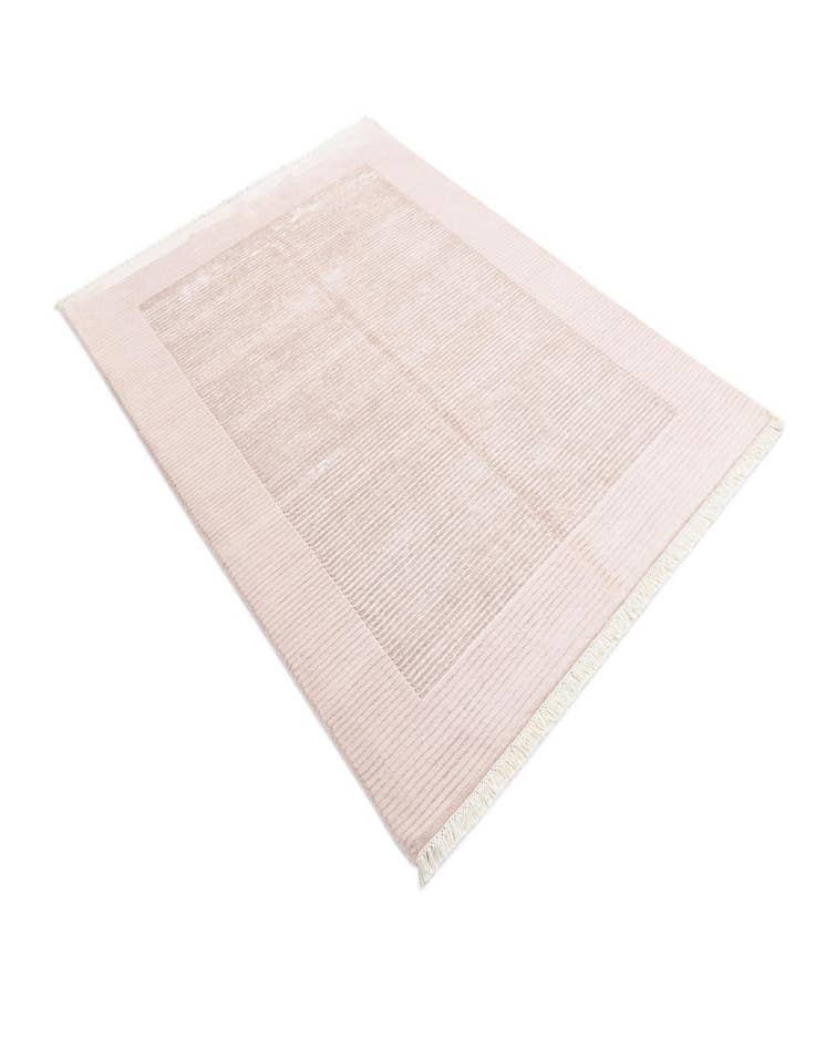 Detail image of  4' 11 x 6' 7  Hand Knotted Darya Wool Rug