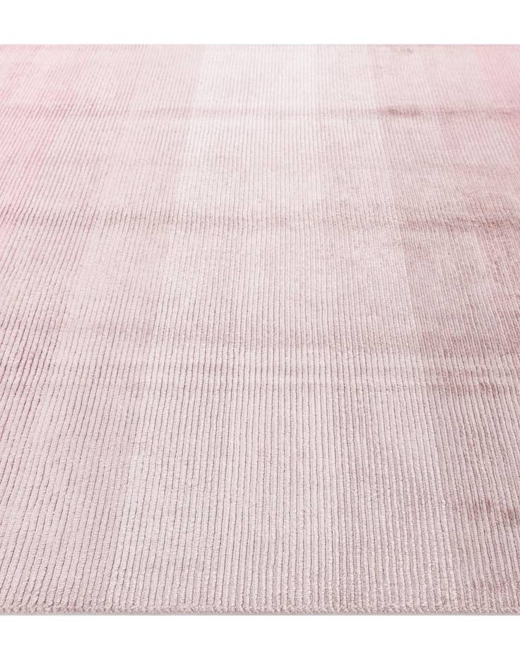 Detail image of  6' 6 x 9' 11  Hand Knotted Darya Wool Rug