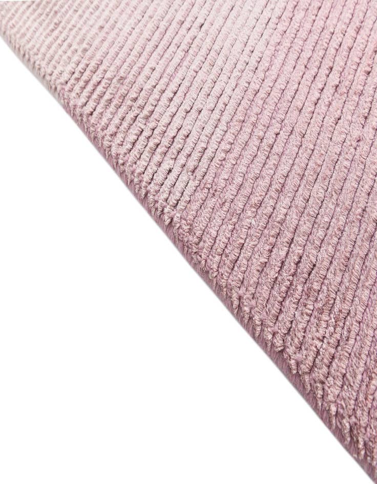 Detail image of  6' 6 x 9' 11  Hand Knotted Darya Wool Rug