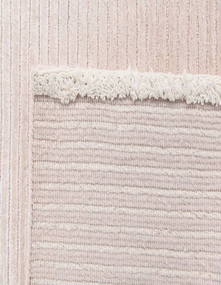 Detail image of  5' 6 x 7' 10  Hand Knotted Darya Wool Rug