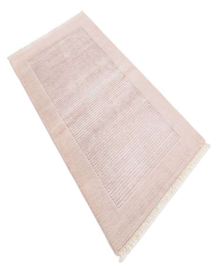 Detail image of  2' 7 x 5'  Hand Knotted Darya Wool Rug