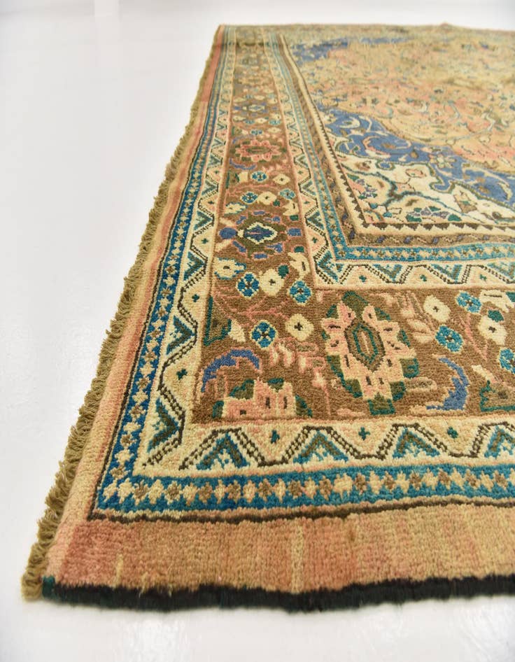Detail image of  10' 1 x 13' 2  Hand Knotted Farahan Persian Wool Rug