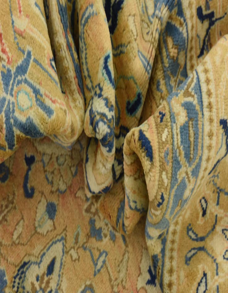 Detail image of  9' 11 x 13' 5  Hand Knotted Farahan Persian Wool Rug