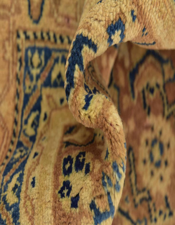 Detail image of  10' x 13' 2  Hand Knotted Farahan Persian Wool Rug