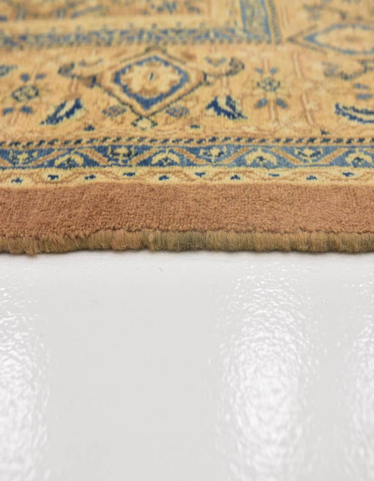 Detail image of  10' x 13' 2  Hand Knotted Farahan Persian Wool Rug