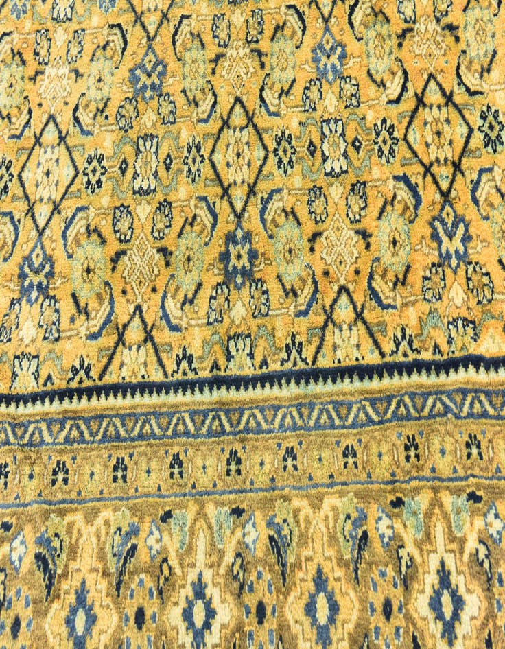 Detail image of  9' 9 x 12' 8  Hand Knotted Farahan Persian Wool Rug