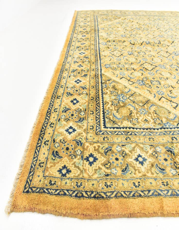 Detail image of  9' 9 x 12' 8  Hand Knotted Farahan Persian Wool Rug