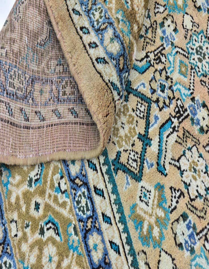 Detail image of  9' 8 x 12' 10  Hand Knotted Farahan Persian Wool Rug