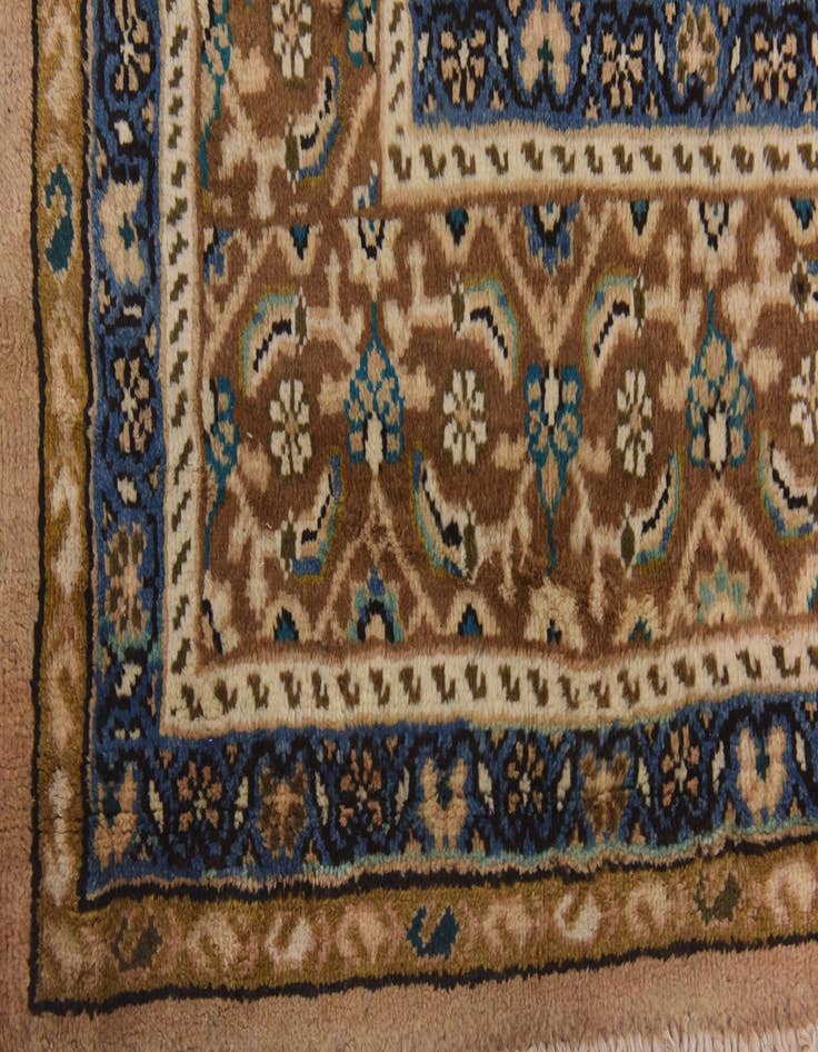 Detail image of  9' 7 x 13' 6  Hand Knotted Farahan Persian Wool Rug