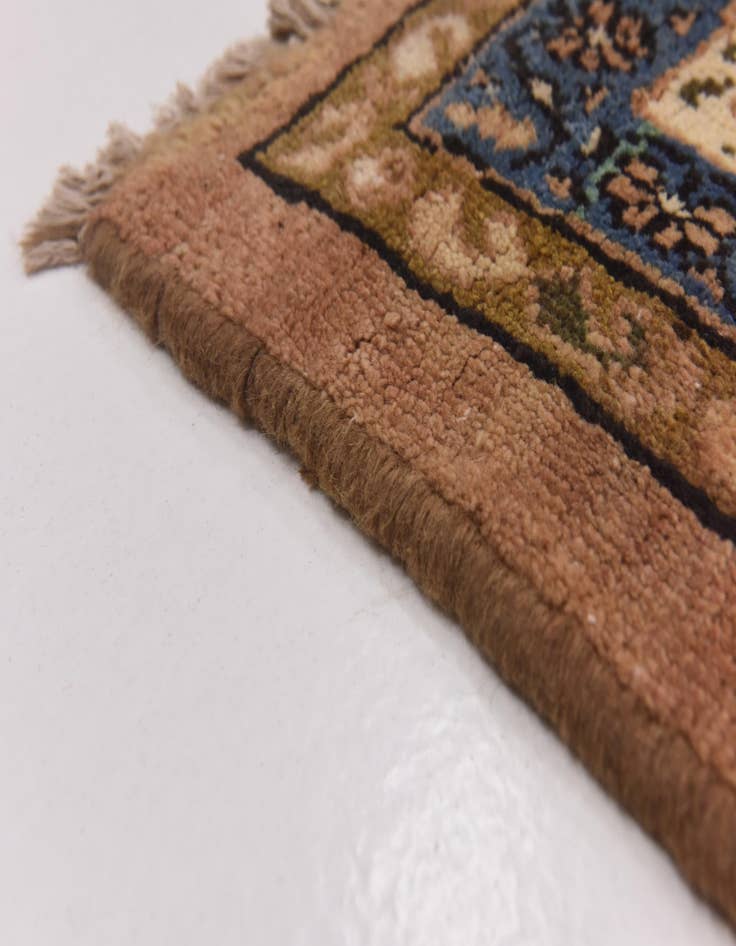 Detail image of  9' 7 x 13' 6  Hand Knotted Farahan Persian Wool Rug