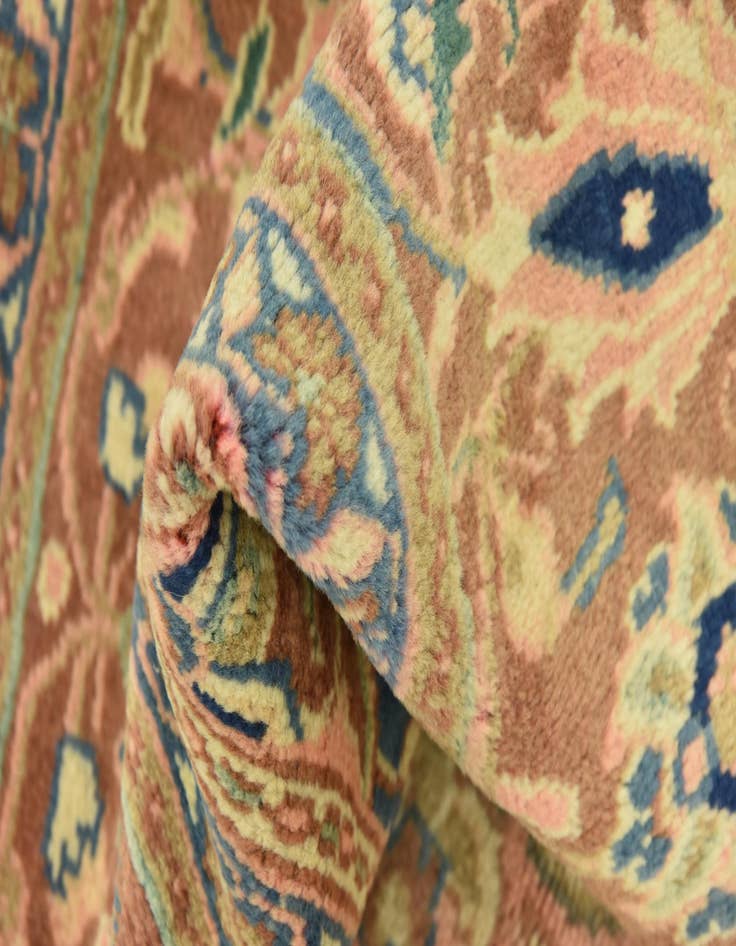 Detail image of  9' 9 x 13'  Hand Knotted Farahan Persian Wool Rug