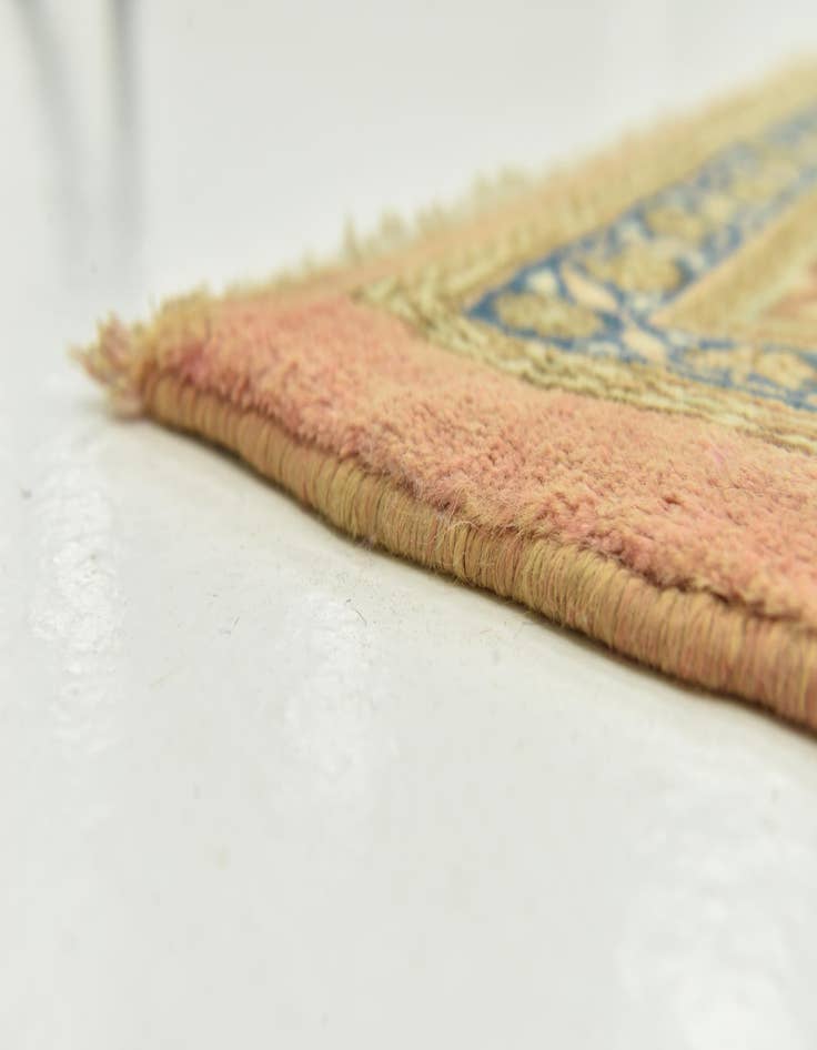 Detail image of  9' 9 x 13'  Hand Knotted Farahan Persian Wool Rug