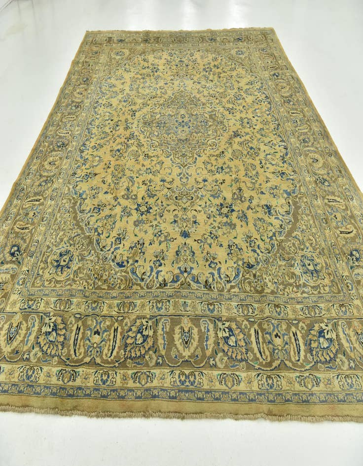 Detail image of 9' 9 x 12' 9 Hand Knotted Farahan Persian Wool Rug