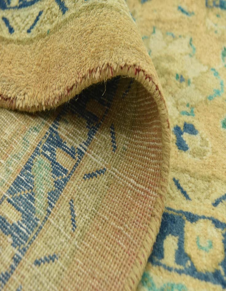 Detail image of  9' 8 x 13' 5  Hand Knotted Farahan Persian Wool Rug