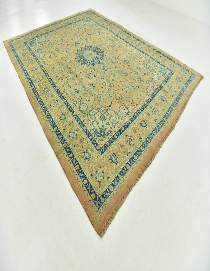 Detail image of  9' 8 x 13' 5  Hand Knotted Farahan Persian Wool Rug