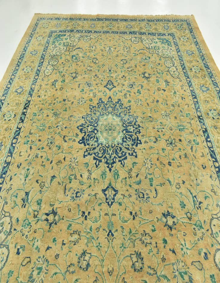 Detail image of  9' 8 x 13' 5  Hand Knotted Farahan Persian Wool Rug