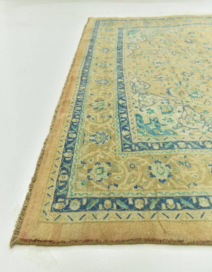 Detail image of  9' 8 x 13' 5  Hand Knotted Farahan Persian Wool Rug