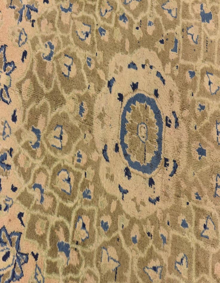 Detail image of  9' 9 x 12' 8  Hand Knotted Isfahan Persian Wool Rug