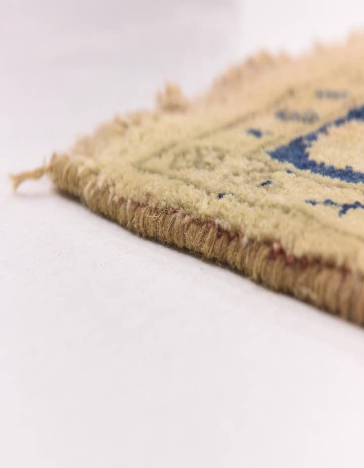 Detail image of  9' 9 x 12' 8  Hand Knotted Isfahan Persian Wool Rug