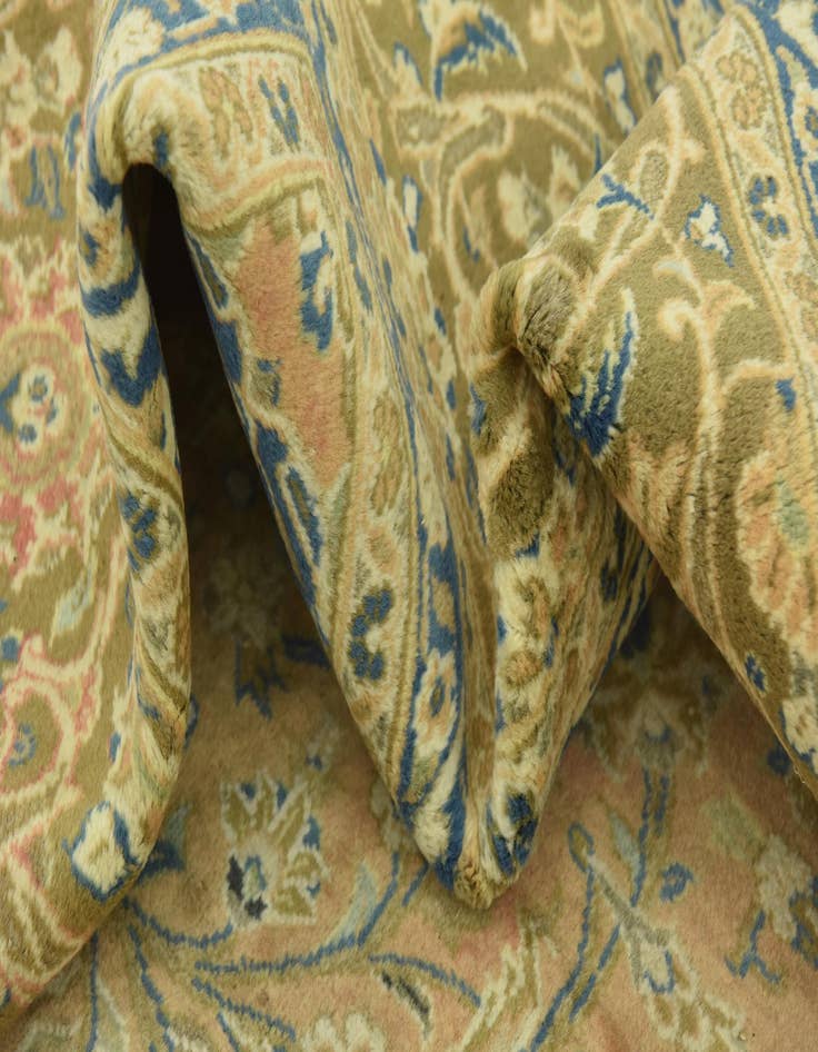 Detail image of  9' 7 x 12' 10  Hand Knotted Kashan Persian Wool Rug