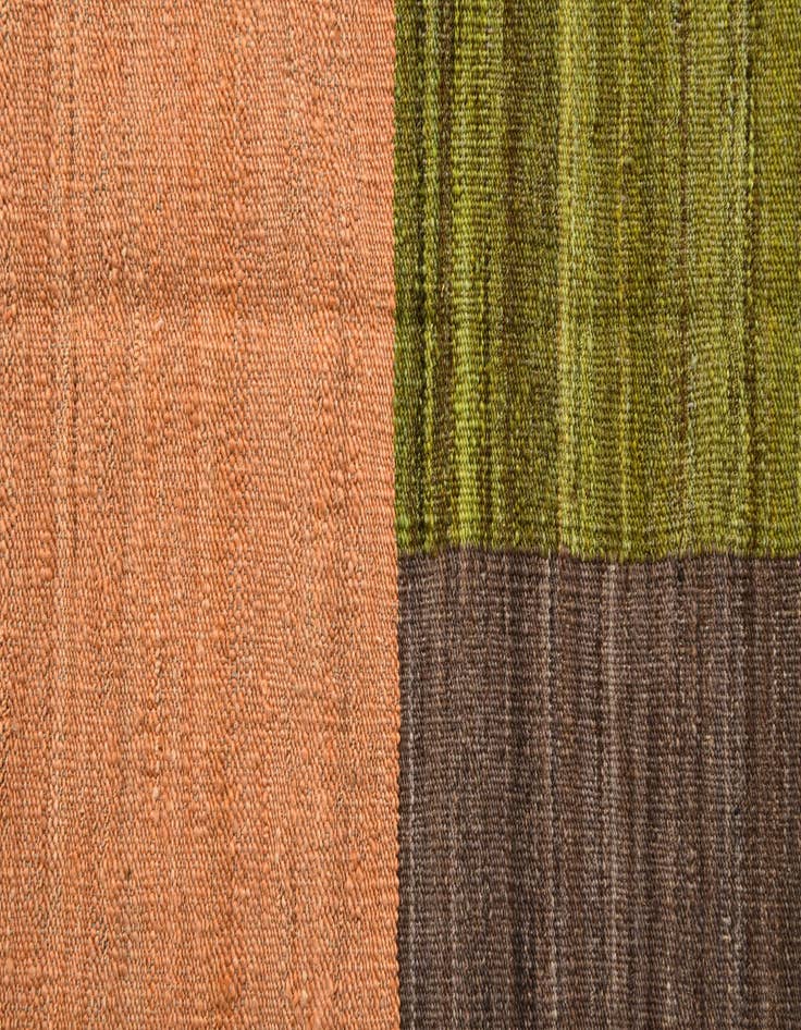 Detail image of  5' 10 x 7' 7  Hand Woven Kilim Modern Wool Rug