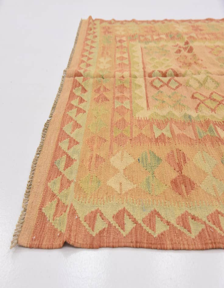 Detail image of  4' 9 x 6' 10  Hand Woven Kilim Waziri Wool Rug