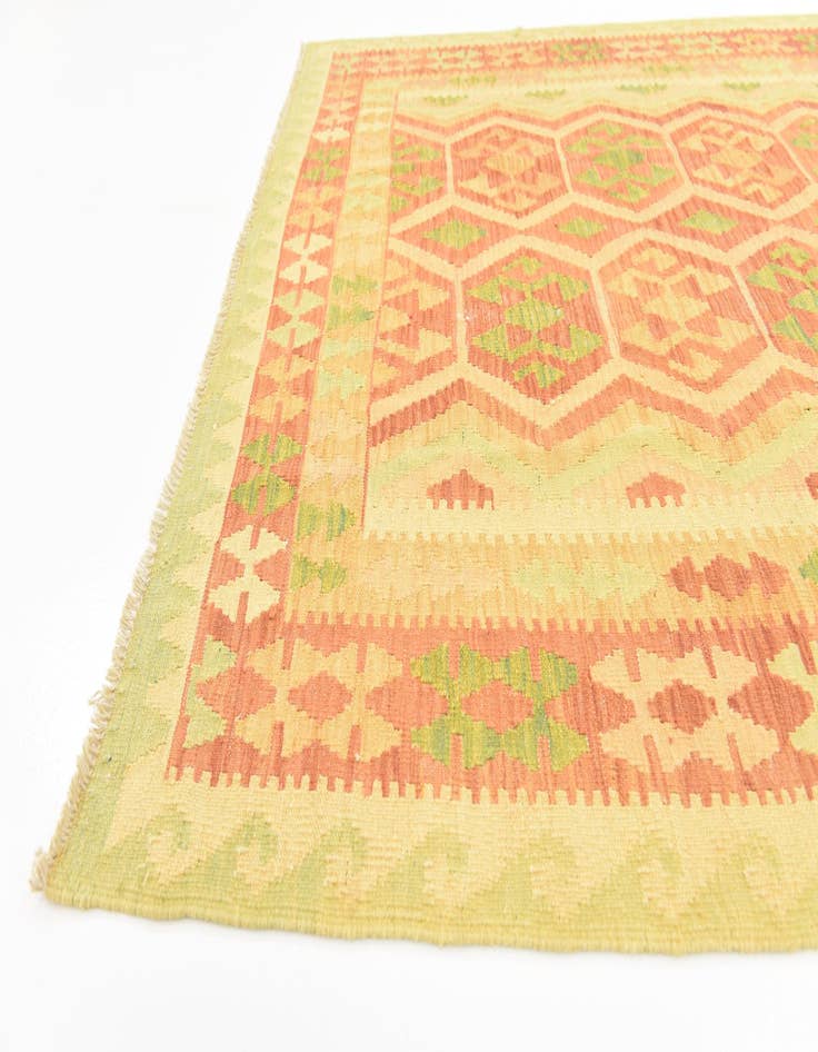 Detail image of  4' 10 x 6' 6  Hand Woven Kilim Waziri Wool Rug