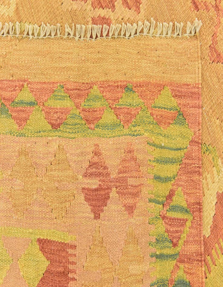 Detail image of  4' 10 x 6' 9  Hand Woven Kilim Waziri Wool Rug