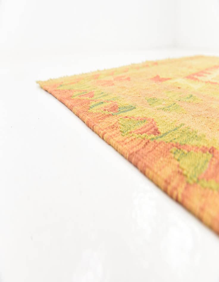 Detail image of  4' 10 x 6' 9  Hand Woven Kilim Waziri Wool Rug