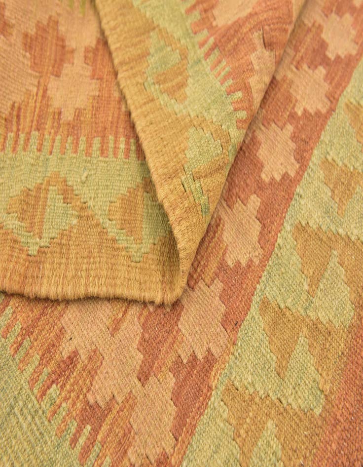 Detail image of  2' 7 x 4' 3  Hand Woven Kilim Waziri Wool Rug