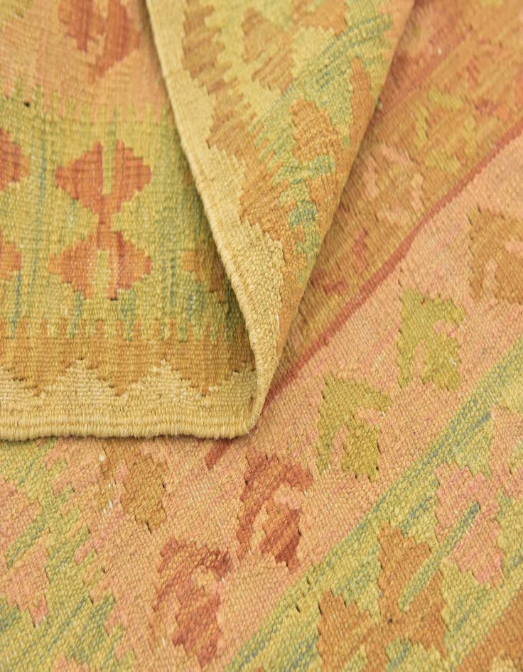 Detail image of  2' 8 x 4'  Hand Woven Kilim Waziri Wool Rug