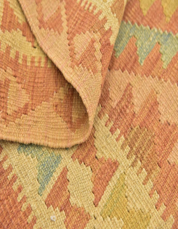 Detail image of  2' 8 x 4'  Hand Woven Kilim Waziri Wool Rug