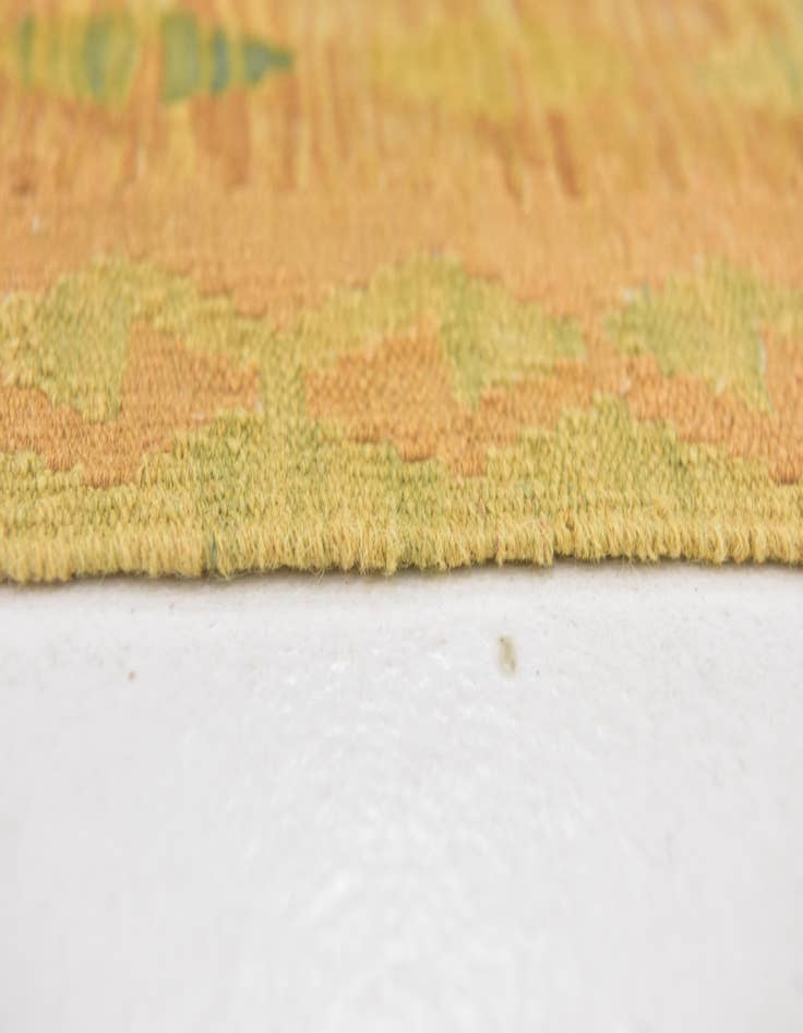 Detail image of  3' 3 x 5' 2  Hand Woven Kilim Waziri Wool Rug