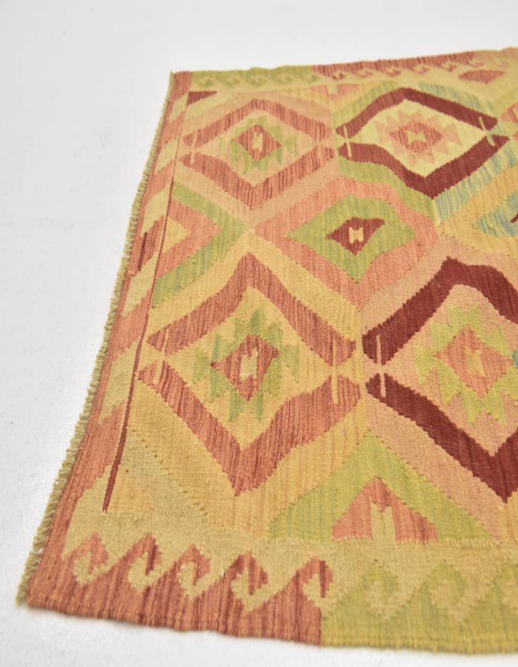 Detail image of  3' 4 x 5' 3  Hand Woven Kilim Waziri Wool Rug