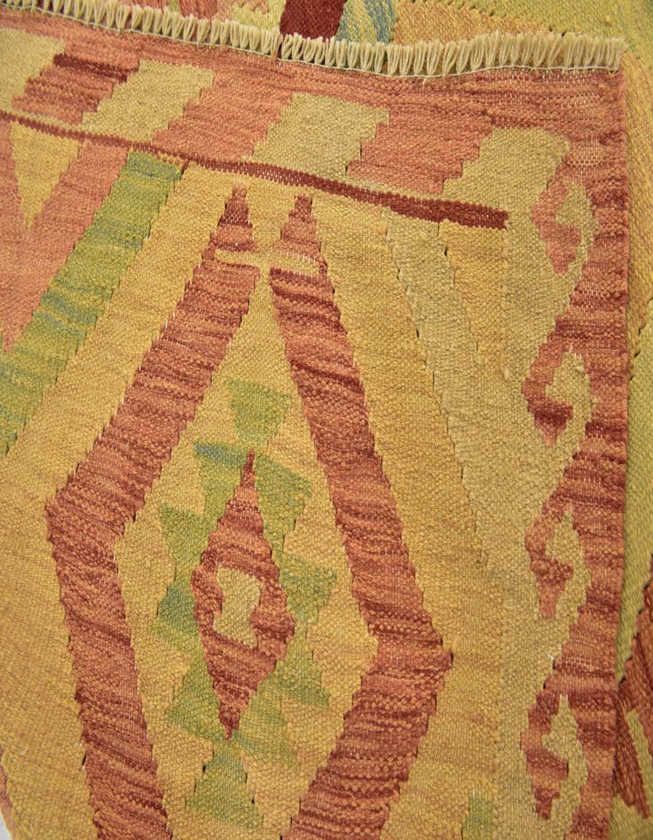 Detail image of  3' 4 x 5' 3  Hand Woven Kilim Waziri Wool Rug