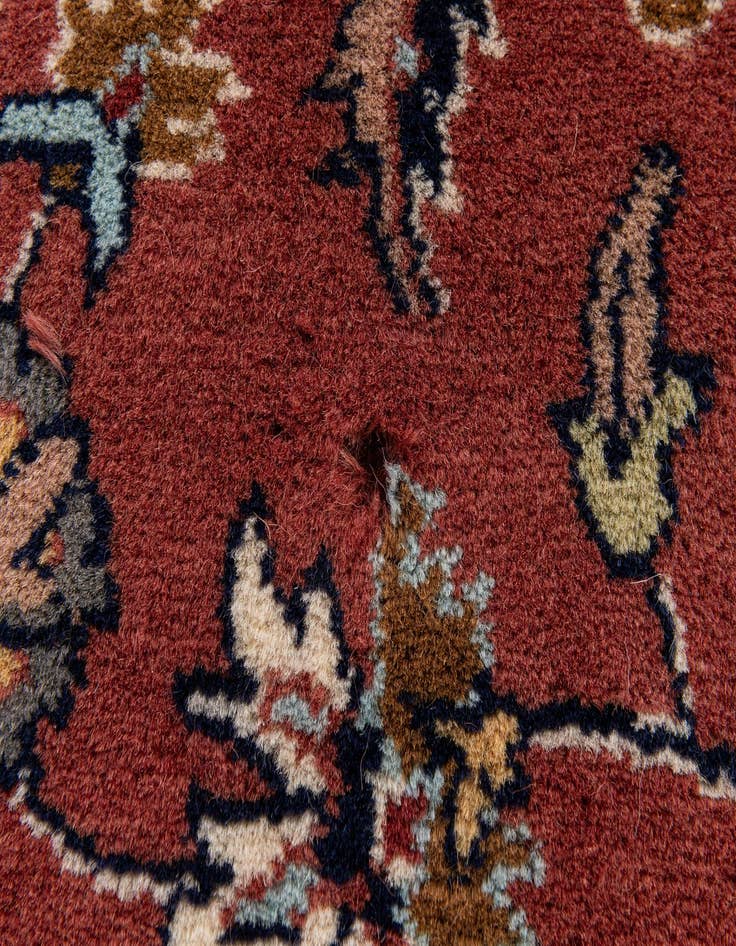 Detail image of  3' 2 x 5' 3  Hand Knotted Lahour Wool Rug