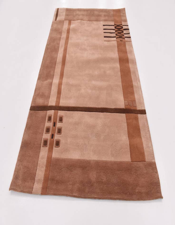 Detail image of  5' 7 x 7' 10 Luna Wool Rug