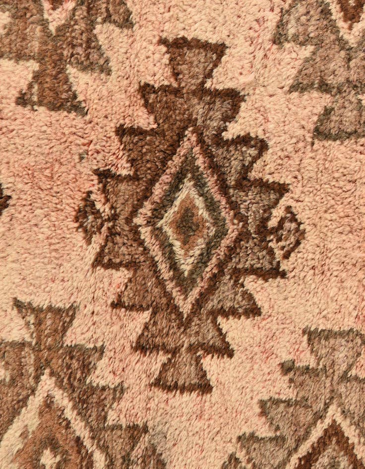 Detail image of  5' x 9' 1  Hand Knotted Shiraz Persian Wool Rug