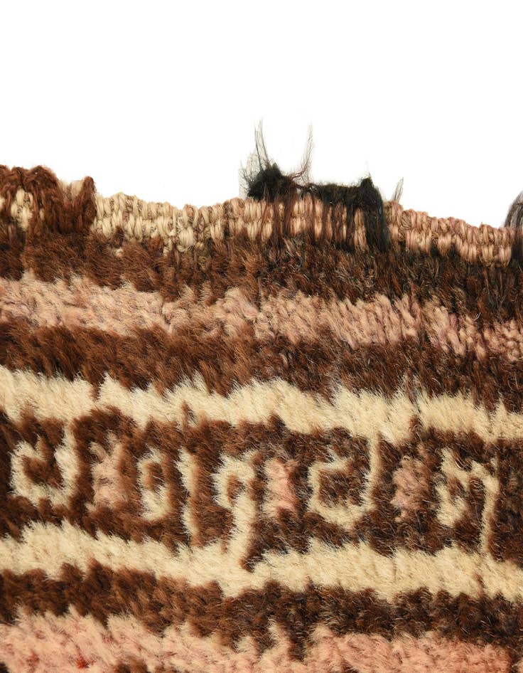 Detail image of  5' x 9' 1  Hand Knotted Shiraz Persian Wool Rug